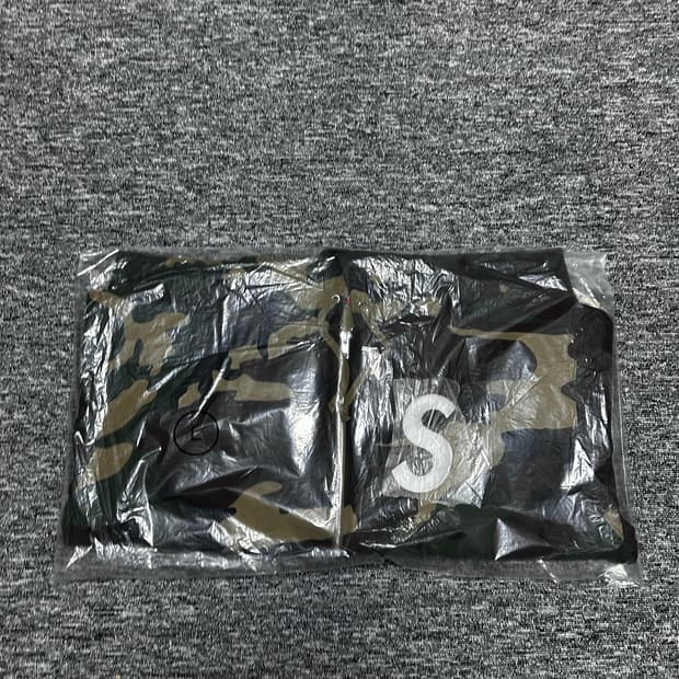 슈프림 s로고(에스로고) 후드집업 카모