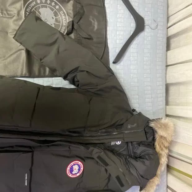 캐나다구스 익스페디션 레귤러핏 블랙