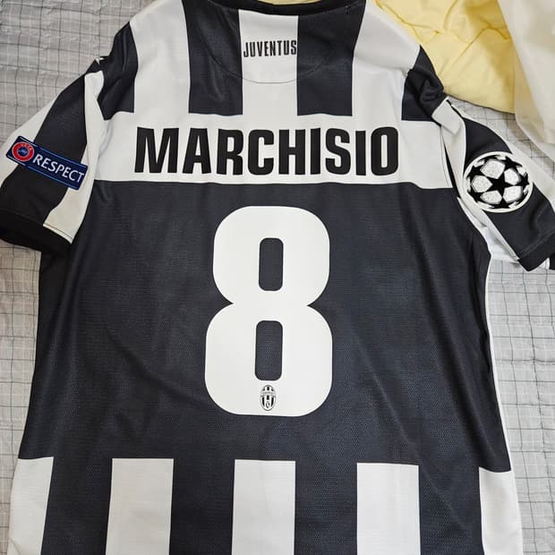 12-13 유벤투스 홈 챔스버젼