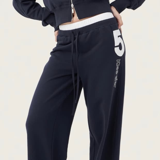 클리시어 25후드집업 판매합니다