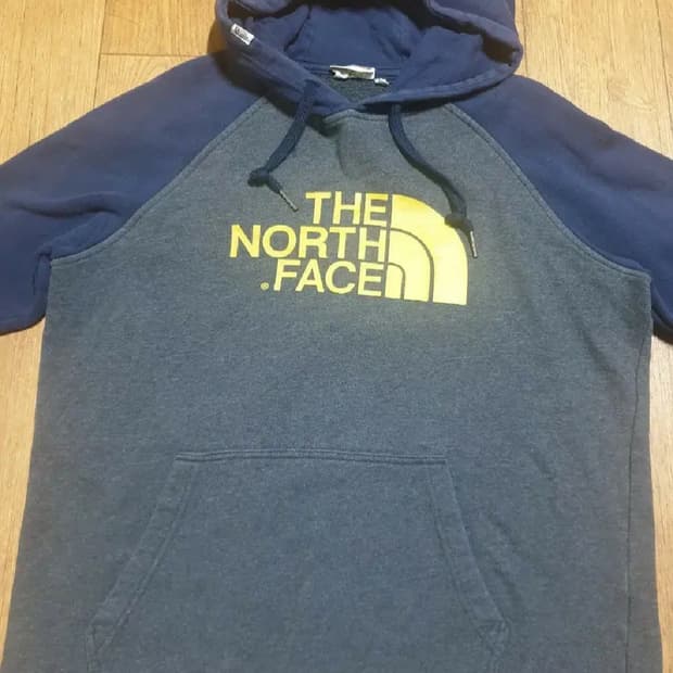 노스페이스 후드티 105 사이즈입니다