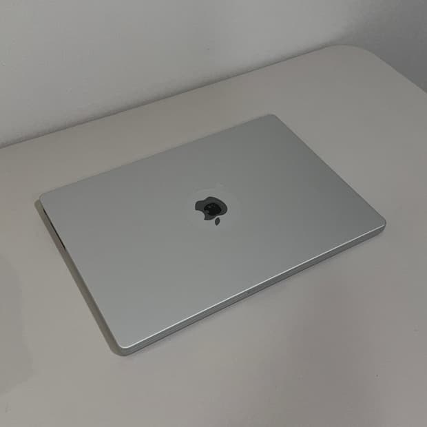 애플 맥북 프로 맥스 m1 max 16인치 32g 1TB (새제품)
