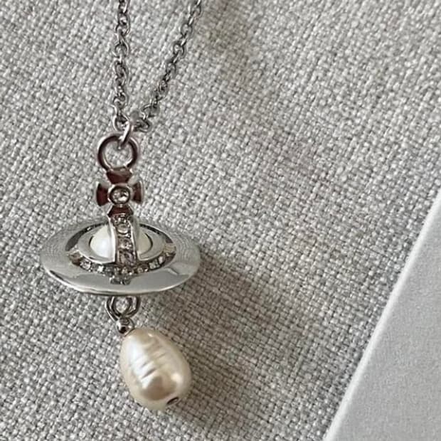 비비안웨스트우드 알렉사 목걸이 실버