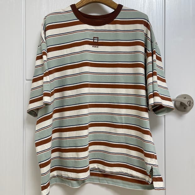 우영미 스트라이프 티셔츠 민트 25ss 46사이즈