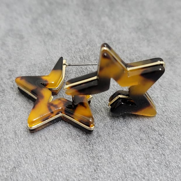 star earrings