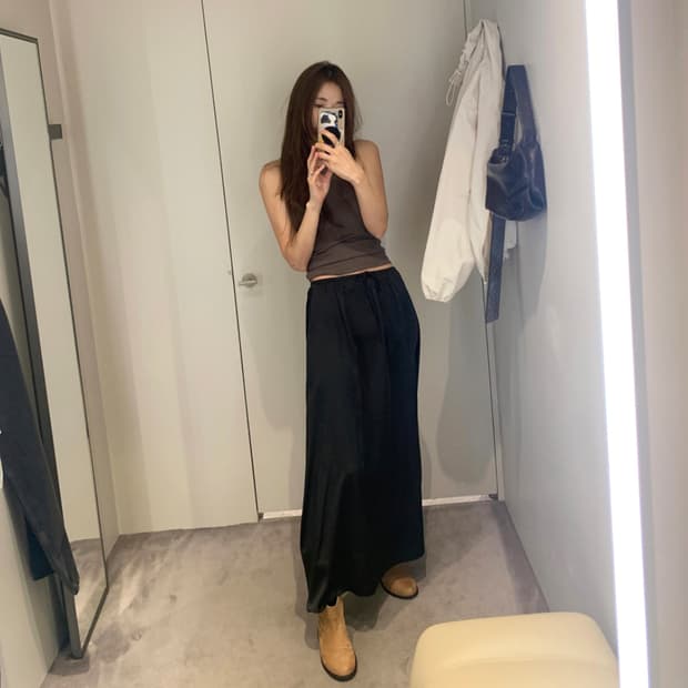 프로스트제이(PROST J) 워너비 새틴스커트 프리사이즈 새상품