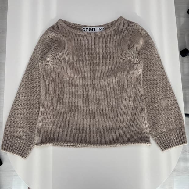오픈와이와이 베이지 니트 스웨터 (상태 좋음)