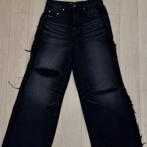 마뗑킴 데미지 워싱 와이드 데님 S사이즈