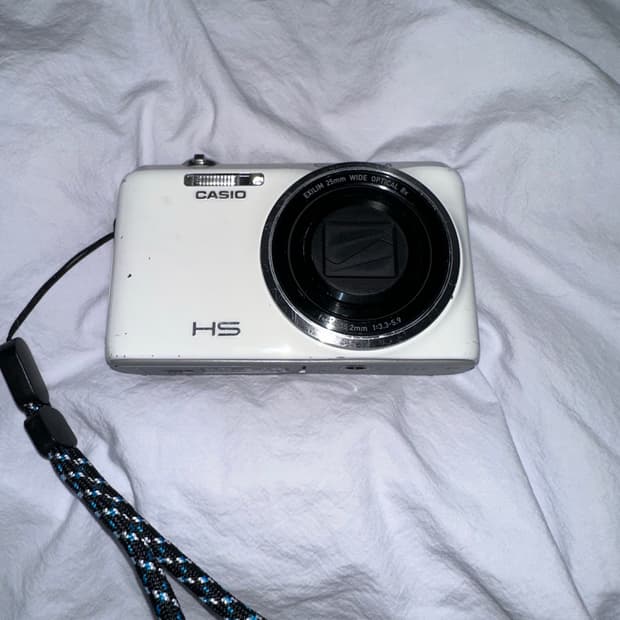 카시오 엑슬림 EX-ZE20 디지털 카메라