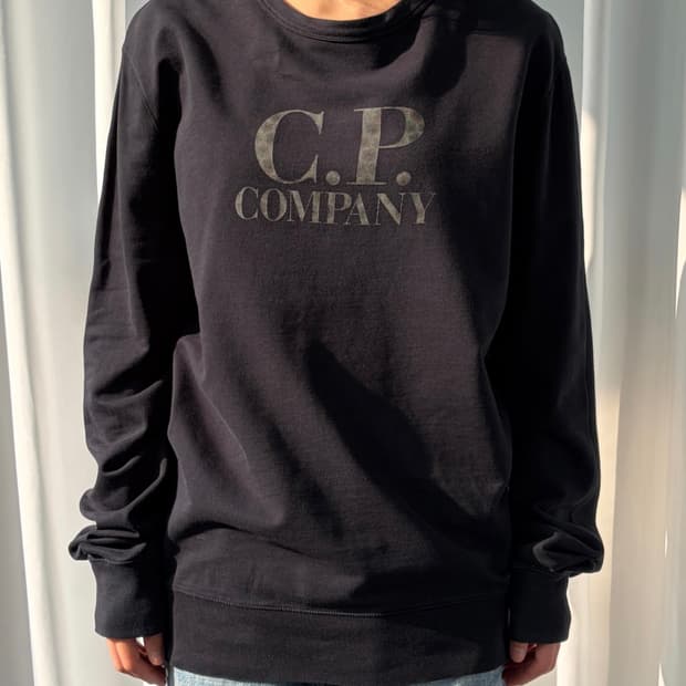 [M]CP컴퍼니 C.P.COMPANY 로고 스웻 슬리브 