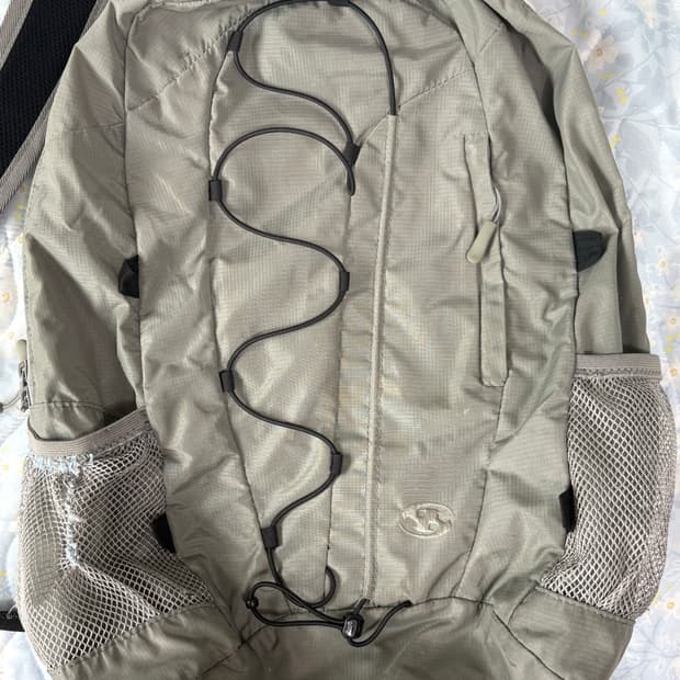 산산기어 백팩 그레이 23fw