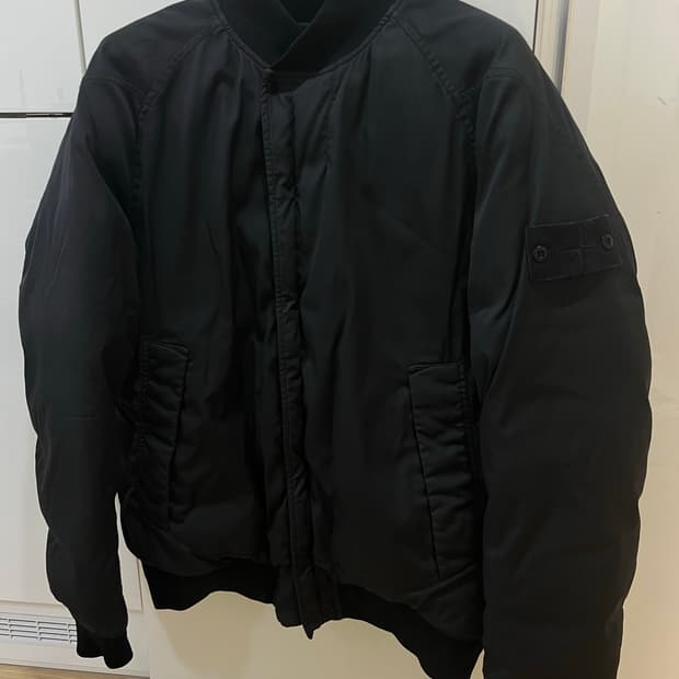 스톤아일랜드 고스트피스 봄버패딩 L (새상품급,한정판)