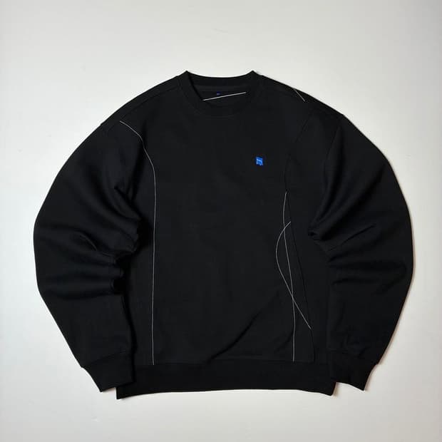 아더에러 22FW TRS 멀티 라인 스웨트 셔츠 맨투맨 PN8459