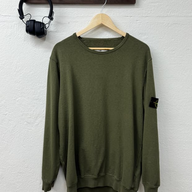 스톤 아일랜드 맨투맨(T48)