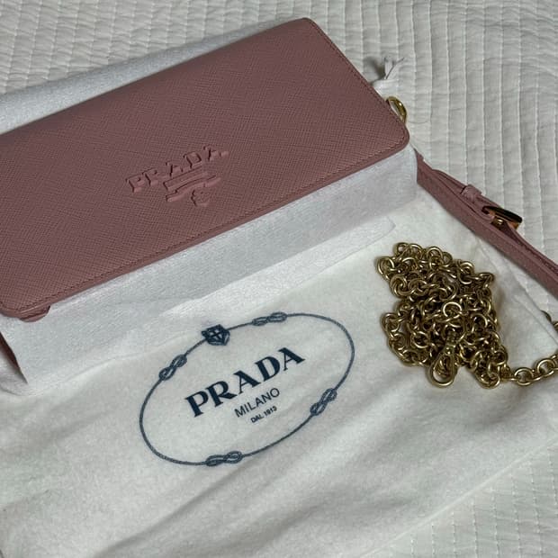 프라다 사피아노 크로스백 정품 판매합니다