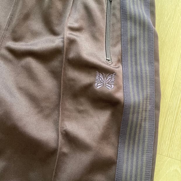 니들스 트랙팬츠 다크브라운 퍼플/택있음