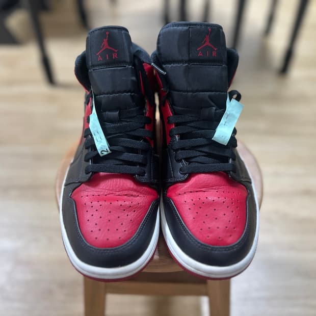 나이키 에어 조던 1 미드 브레드 265mm