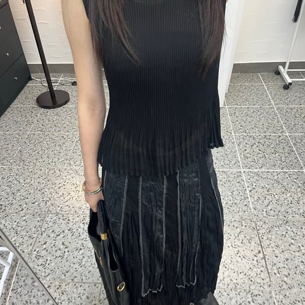 레더 포인트 블랙 롱 스커트