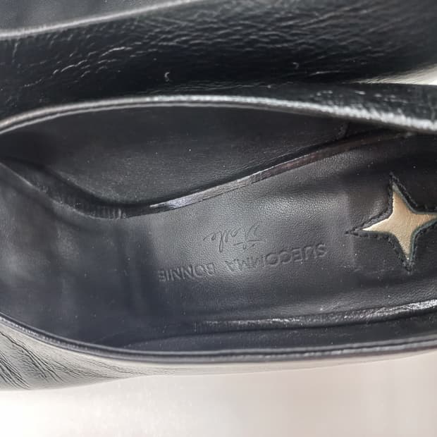 슈콤마보니 블랙 펌프스힐 230mm