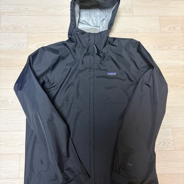 파타고니아 토렌쉘 3l (1회 실착)