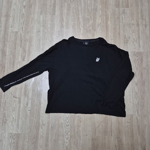 라이프워크 여성 루즈핏 와펜로고 롱슬리브 긴팔티