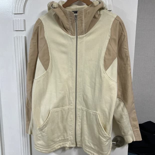 [이세이미야케/아카이브] 절개 디테일 후디드 자켓