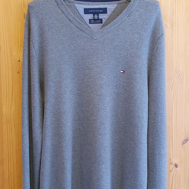 95.타미 코튼 브이넥 니트
