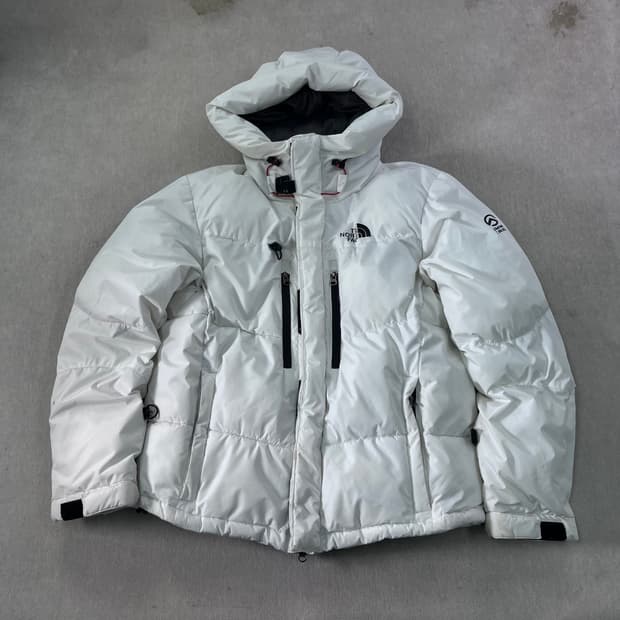 100 노스페이스 서밋시리즈 푸퍼 화이트 패딩