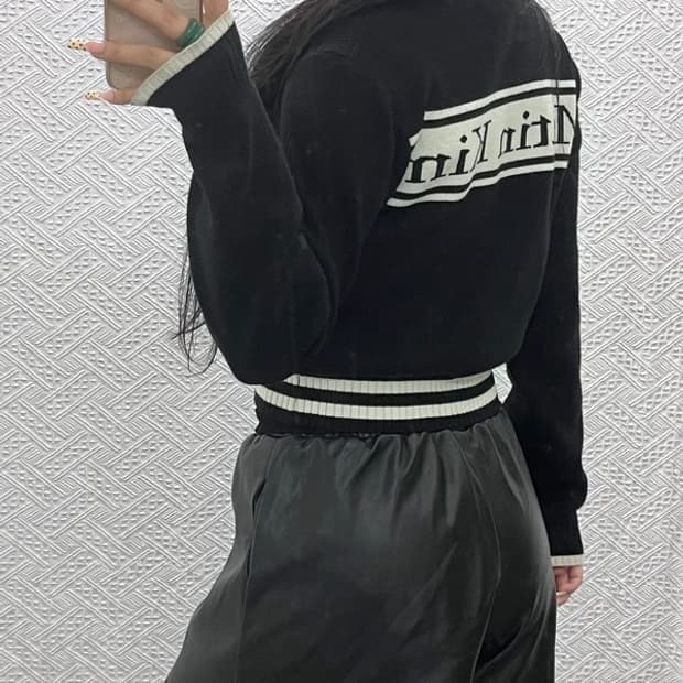 마뗑킴 빈티지 모던 시크 캐주얼 세미 크롭 집업 가디건 S C10014