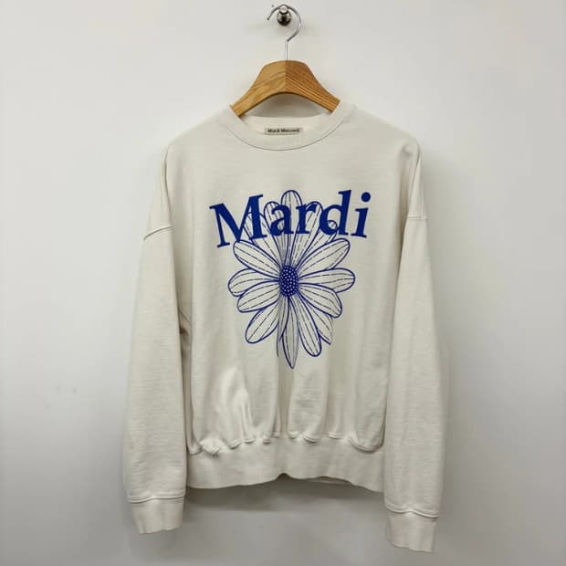 Mardi 메크르디 시그니처 플라워 그래픽 맨투맨 PN9878