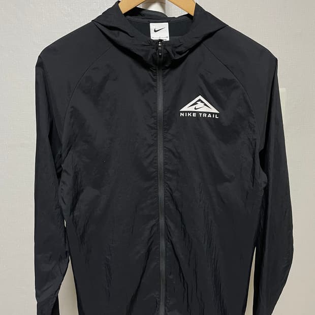 나이키 트레일 경량 바람막이 자켓