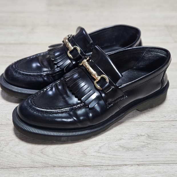 닥터마틴 아드리안 스내플 uk7 260