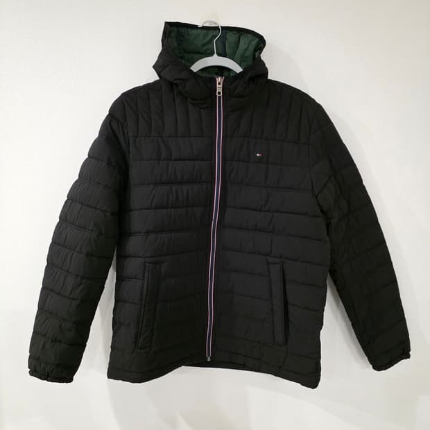 타미힐피거 블랙 후드 패딩 점퍼
