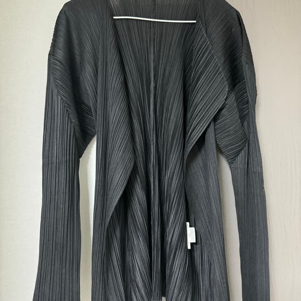 플리츠플리즈 가디건