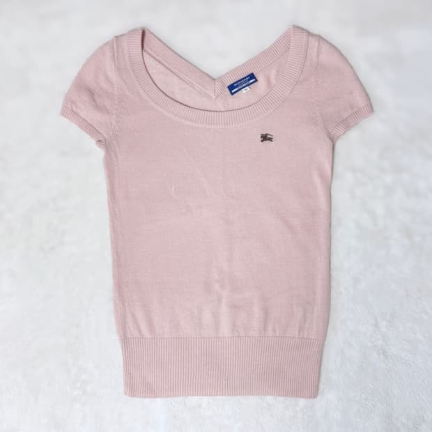 Burberry 버버리 블루라벨 딸기초코 모리걸 대장 니트 ≽^•⩊•^≼