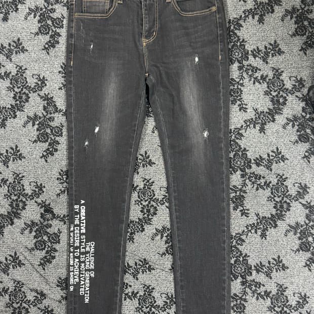 EVISU Vintage Distressed Black Skinny