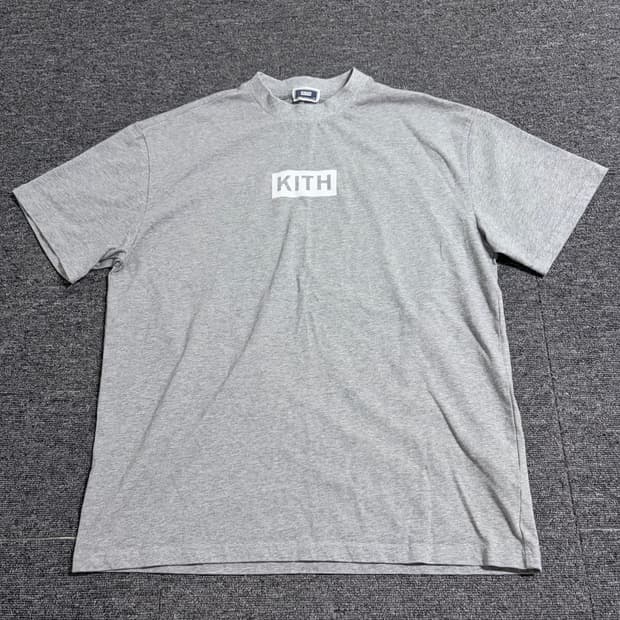 KITH 박스 로고 반팔티
