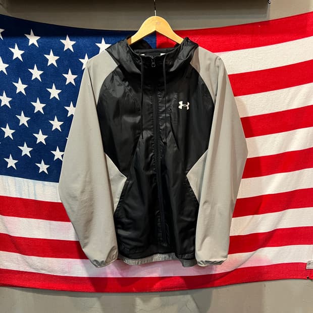 언더아머 후드 바람막이