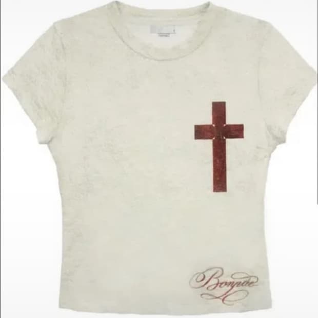 본네 그래픽 오픈 백 슬릿 탑 아이보리