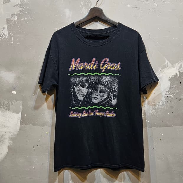 None - Mardi Gral