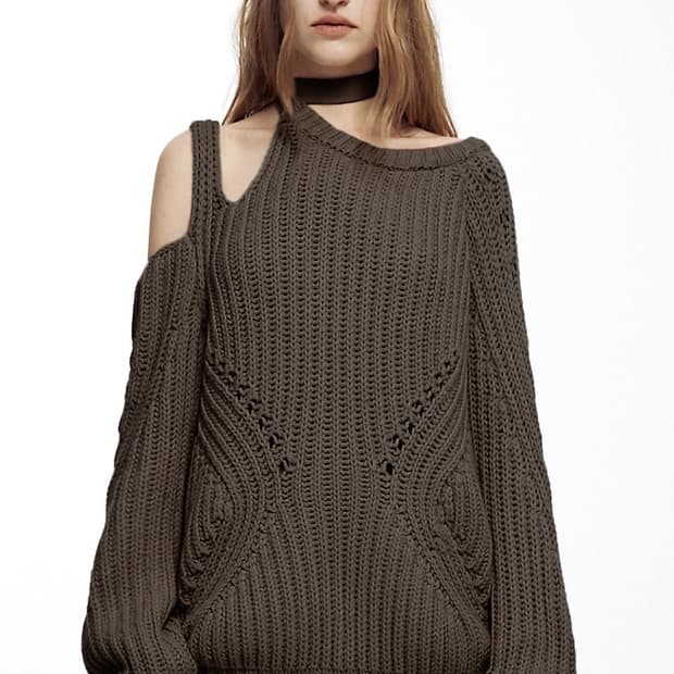 나체 슬릿 타이 니트 브라운