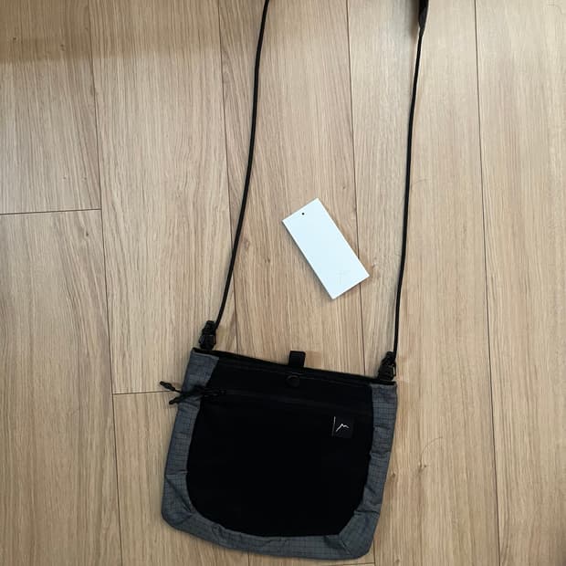 cayl 케일 설악2 사코슈 크로스백 그레이 새상품