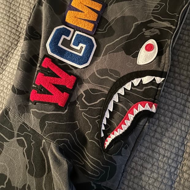 베이프 레이어드 샤크후드집업 흑계