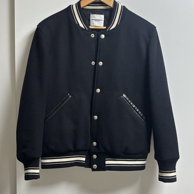 타카히로미야시타 더 솔로이스트 바시티 봄버 48사이즈