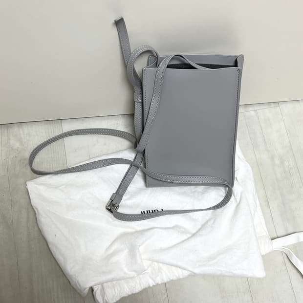 JUUN.J 준지 그레이 미니 크로스백