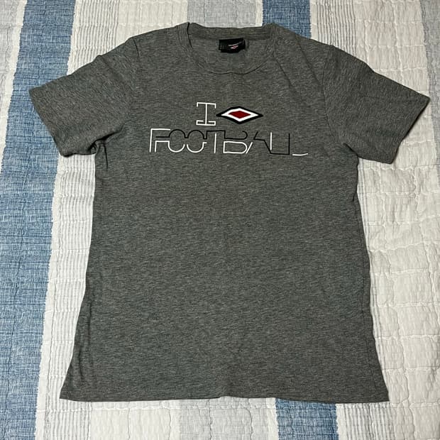 엄브로 회색 FOOTBALL 티셔츠