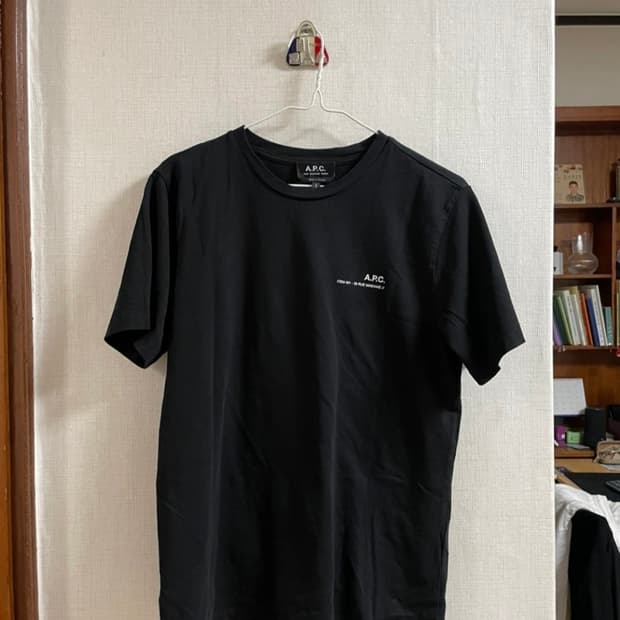 APC 아페쎄 로고 블랙 반팔티 S