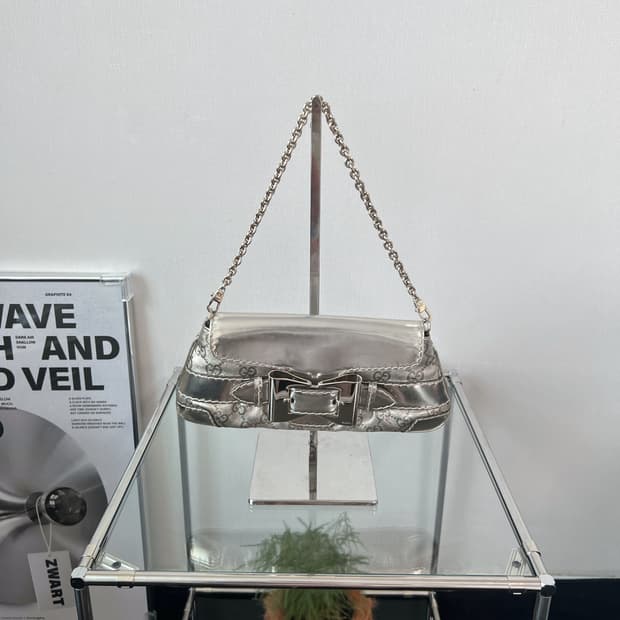 구찌 구찌시마 퀸 보우 체인 숄더백 Y2K