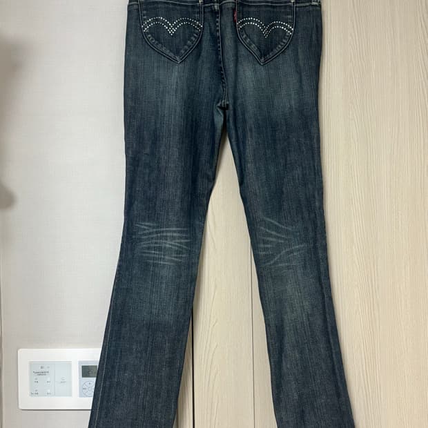 Levi’s lady 큐빅 부츠컷 로우라이즈