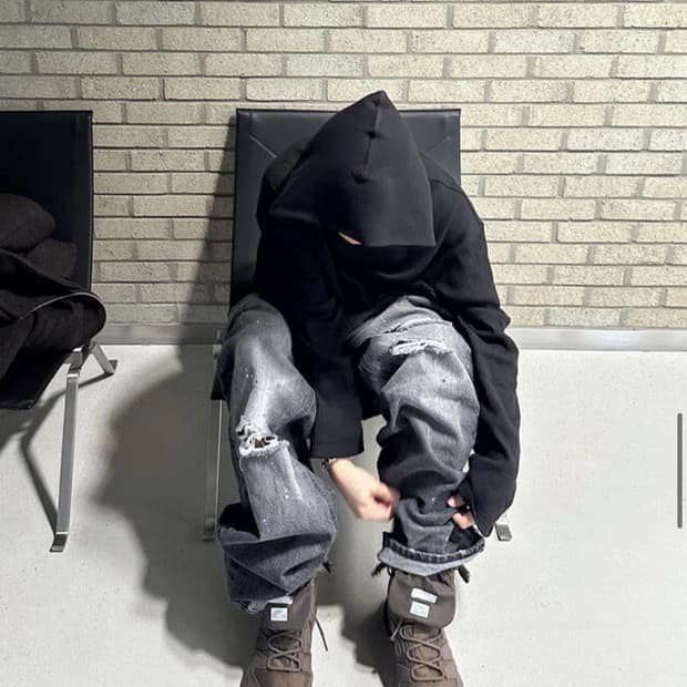 언타이틀드 아이딜 WAFFLE HOODIE SLEEVE